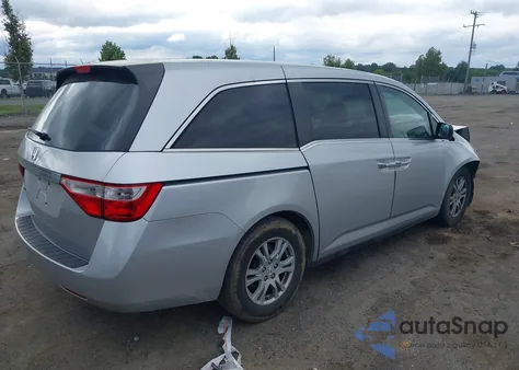 2013 Honda Odyssey Ex z USA, uszkodzony, nr VIN 5FNRL5H40DB032683